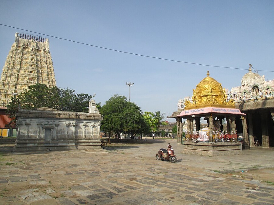 Nilathingal Thundam (Chandrasooda)