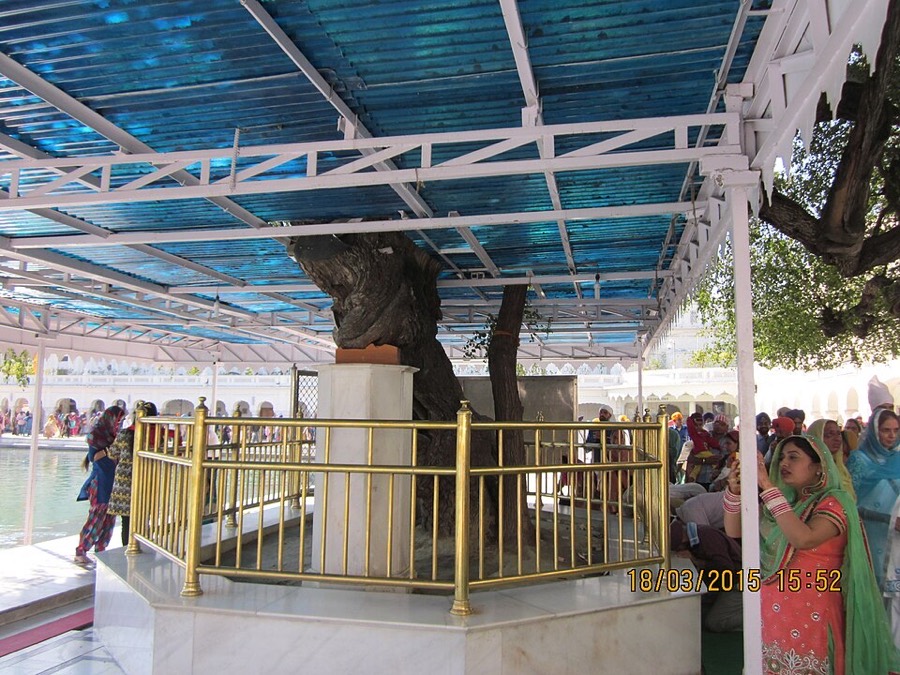 Pool of Nectar — The Story of Harmandir Sahib